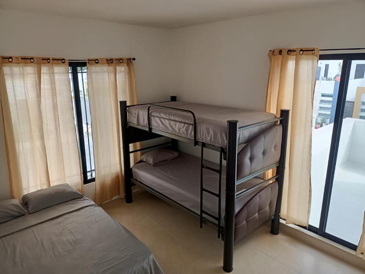 Hermosa Casa A 15 Minutos Del Aeropueto De Cancun En Exclusivo Fraccionamiento Residencial Exterior foto